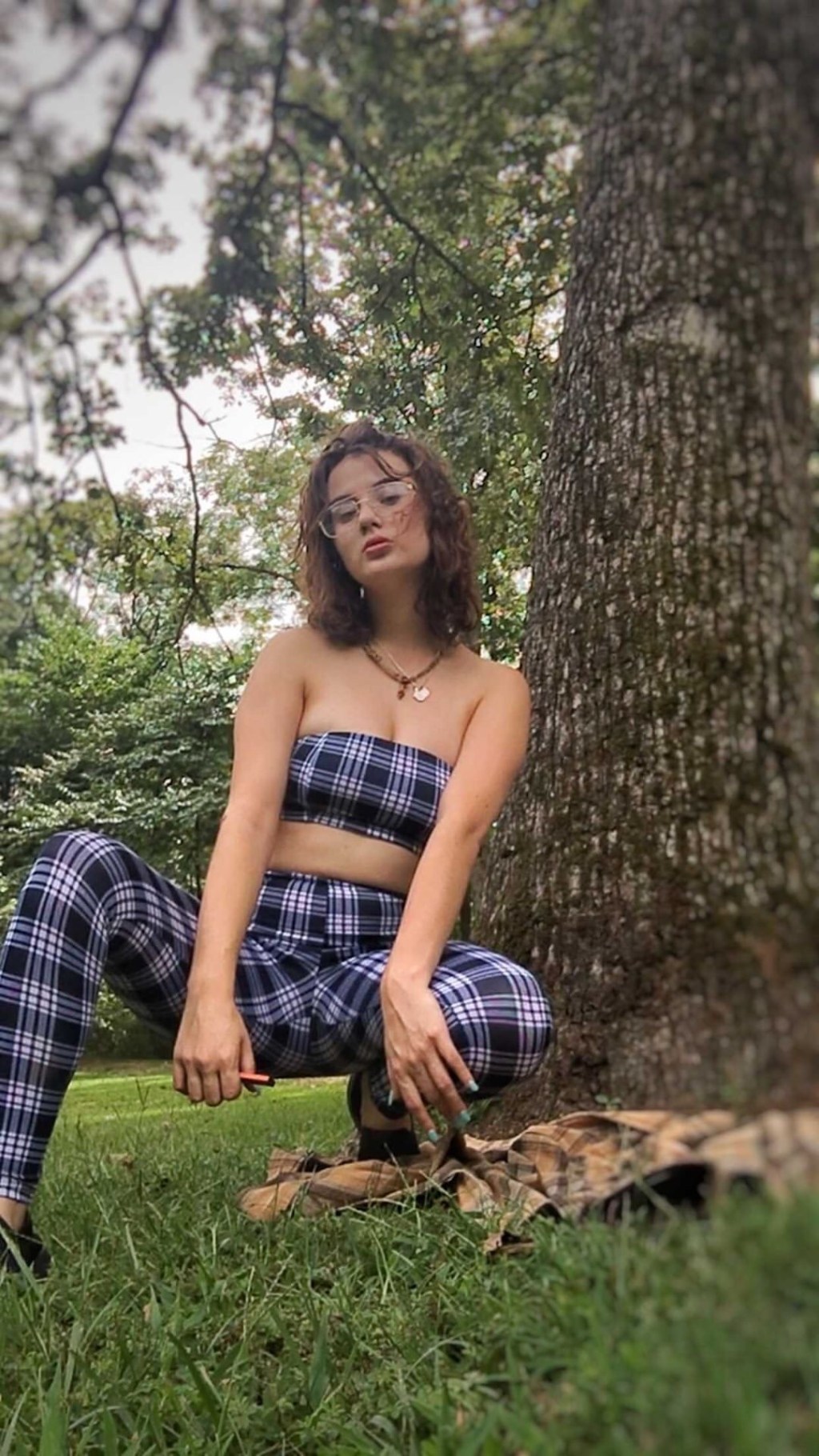 Hannah Nichole enjoys pictures, peace, and love, Read&nbsp;Story!