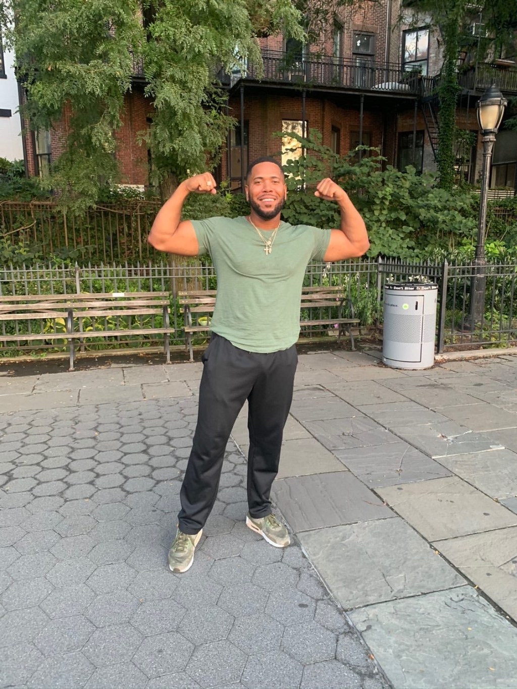 VRYN Share’s His Story About Life, Struggles & Achieving Life&nbsp;Goals.