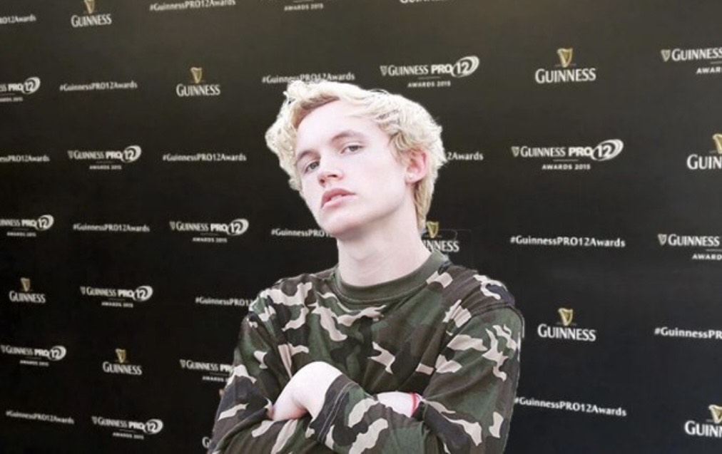 Meet Popular Artist Camcardii 