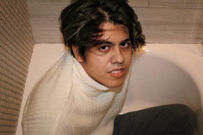 Mykah Kaleb: Become somebody and help give to people that actually need help in our&nbsp;communities.