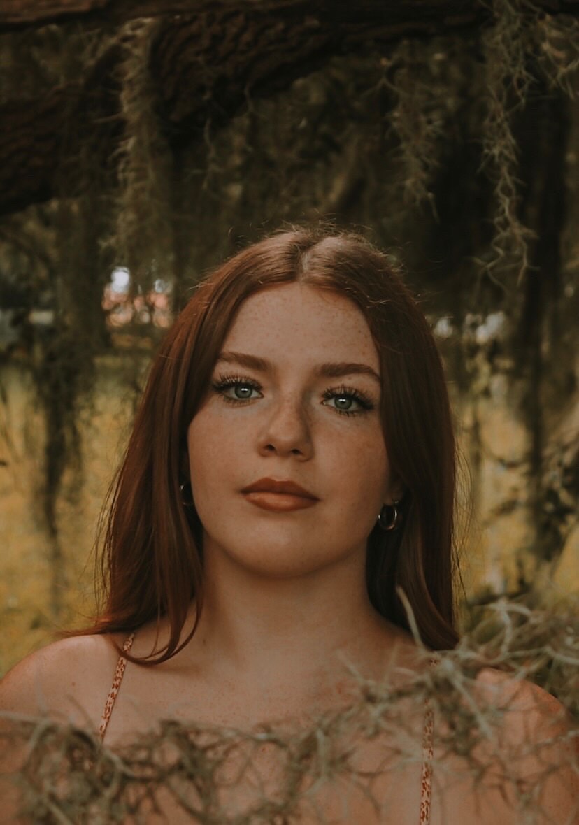 Elizabeth Anderson: my goal in life is to be happy & successful with whatever I’m pursuing, I’m taking life one step at a time & enjoying every second of&nbsp;it.