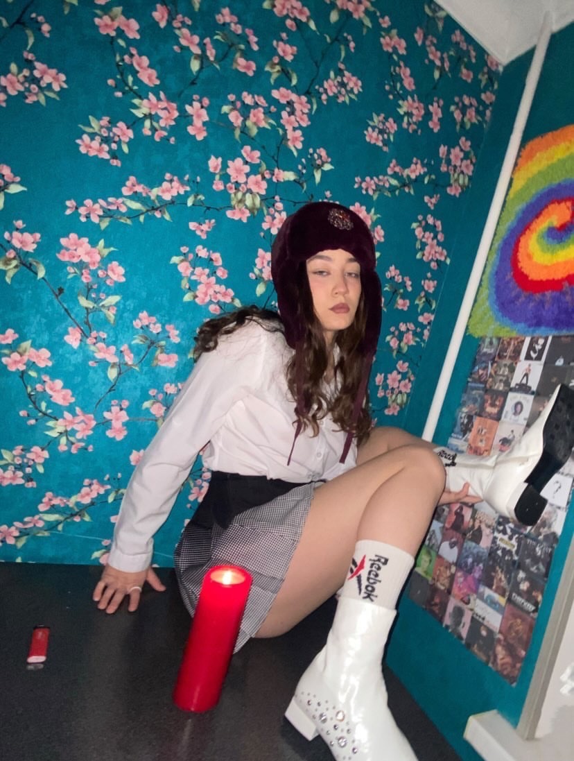 Fara: Dont lose yourself, make yourself and your people happy with any&nbsp;ways.