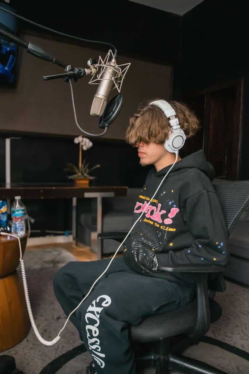 FalseCris x People Globally Interview part&nbsp;2.