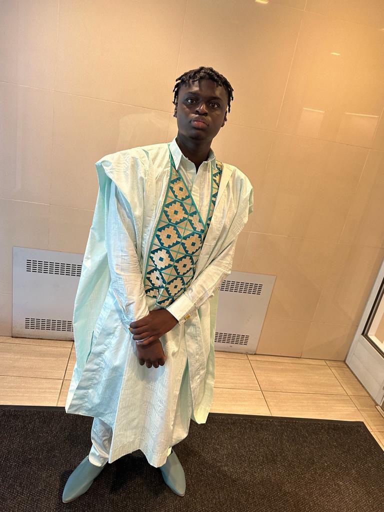 Meet Doumzau. Having been born and raised in Senegal, it has deeply influenced my pursuit of creating&nbsp;music.