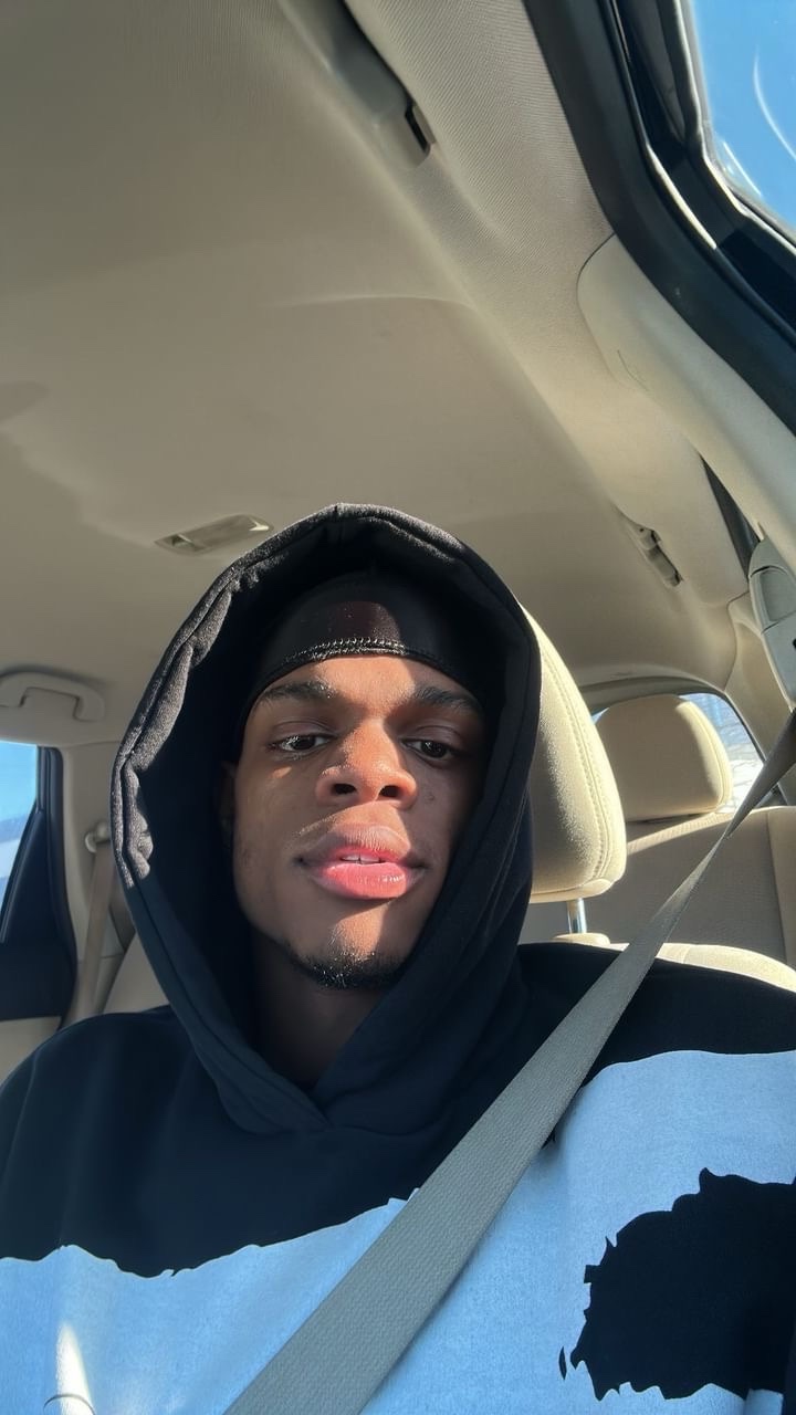 Meet booniehitsum. What I desire is for the world to unite and support one&nbsp;another.