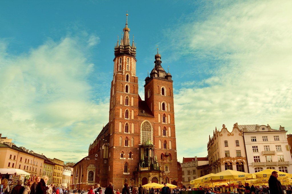 Traveler’s Observations on Poland: Culture, Demographics, and Social&nbsp;Atmosphere